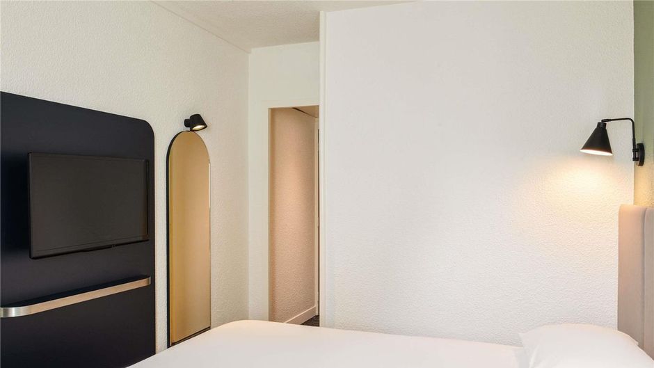 Hotel Ibis La Roche sur Yon Room