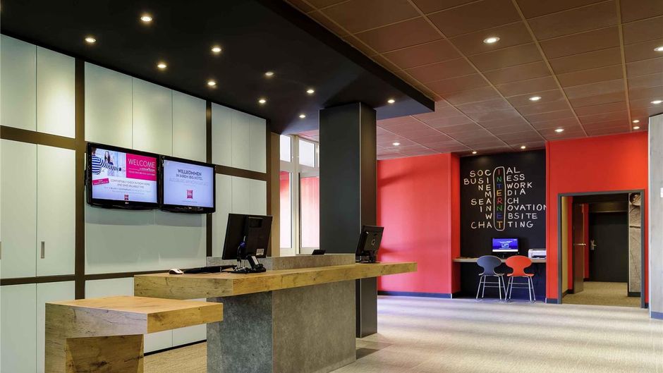 Ibis Hotel Beim Konigsplatz Exterior
