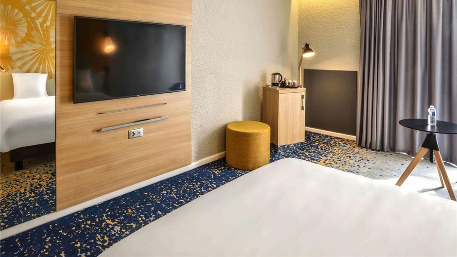 Mercure Airport Lille Room