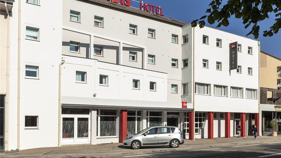 Ibis St Die des Vosges Exterior