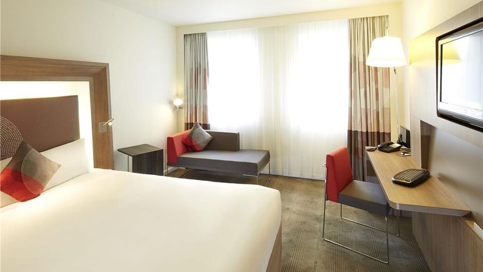 Novotel Newcastle Airport Room