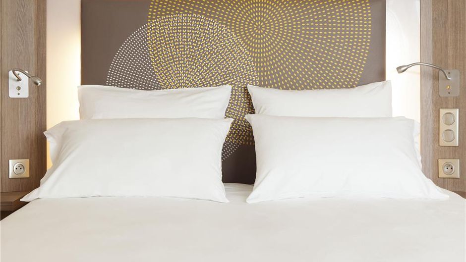 Novotel Newcastle Airport Room