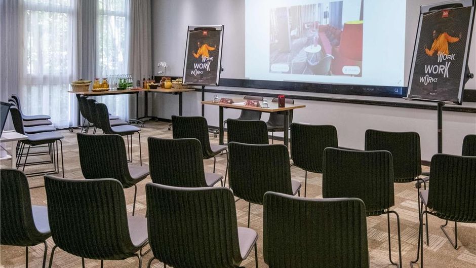 Ibis Hotel Gap Meeting