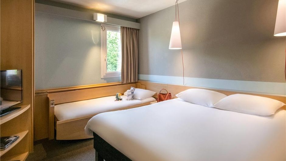 Ibis Hotel Gap Room
