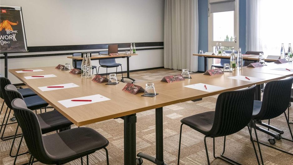 Ibis Hotel Gap Meeting