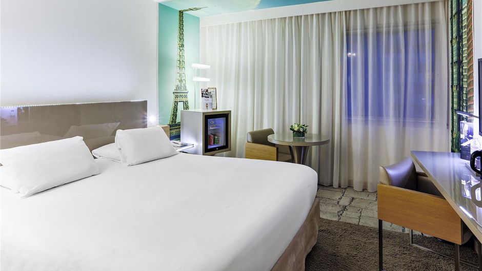 Mercure Paris Pt de Versailles Vaugirard Room