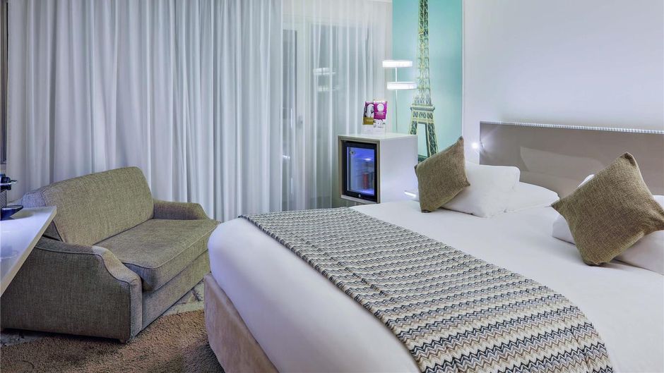 Mercure Paris Pt de Versailles Vaugirard Room