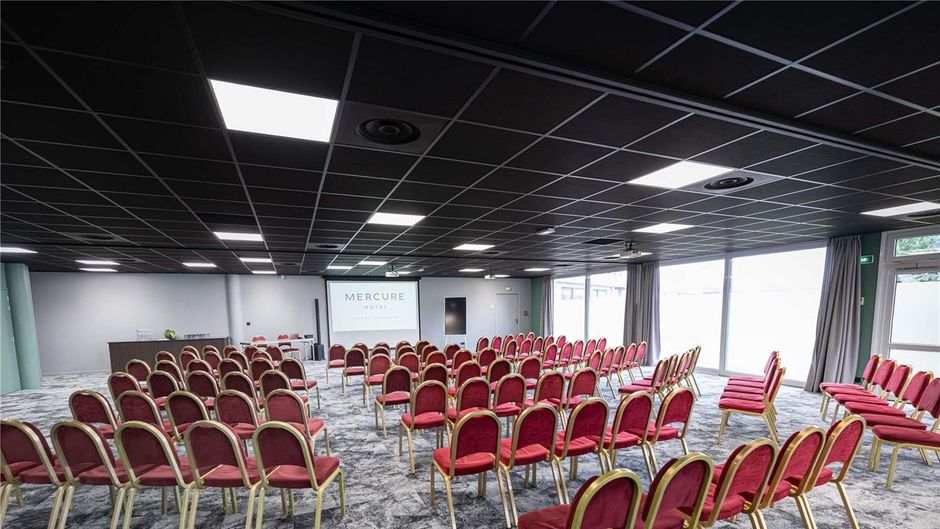 Mercure Lyon Est Villefontaine Meeting