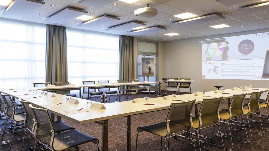 Novotel Saint Quentin Golf National Meeting