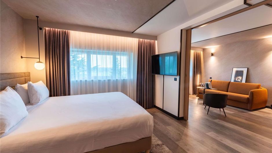 Novotel Saint Quentin Golf National Room