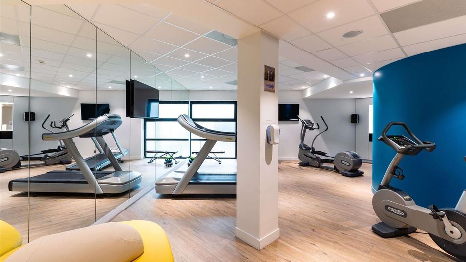 Novotel Saint Quentin Golf National Health