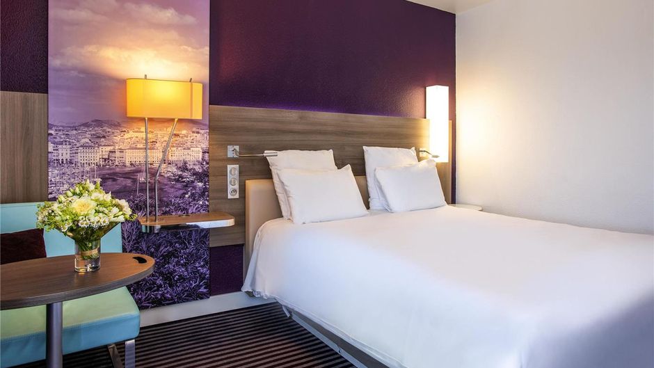 Mercure Marseille Euro Centre Room