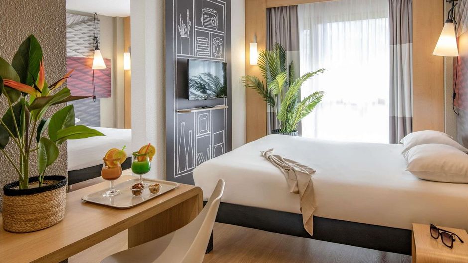 Ibis Cannes Plage La Bocca Room