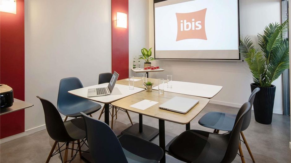 Ibis Cannes Plage La Bocca Meeting