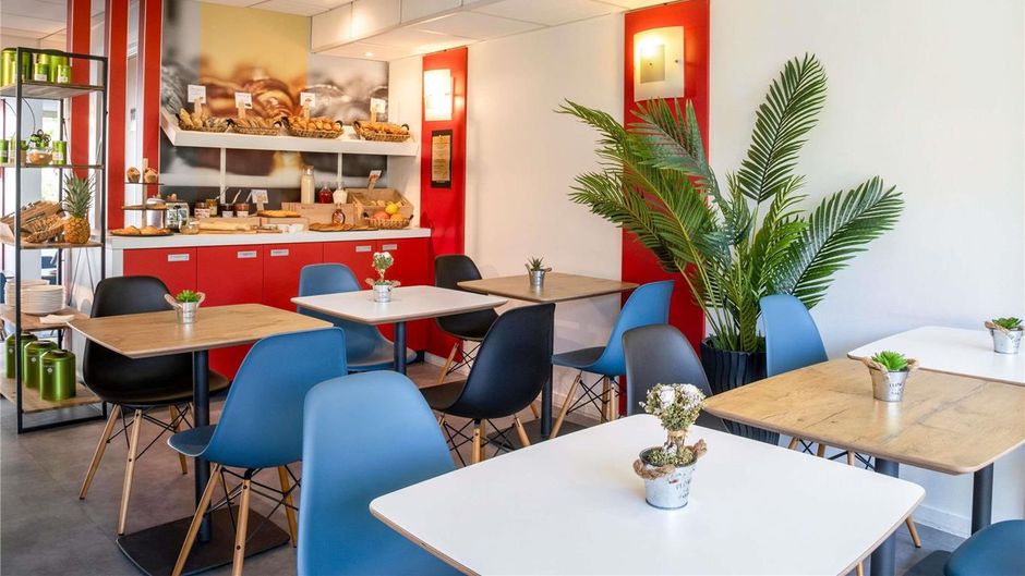 Ibis Cannes Plage La Bocca Exterior