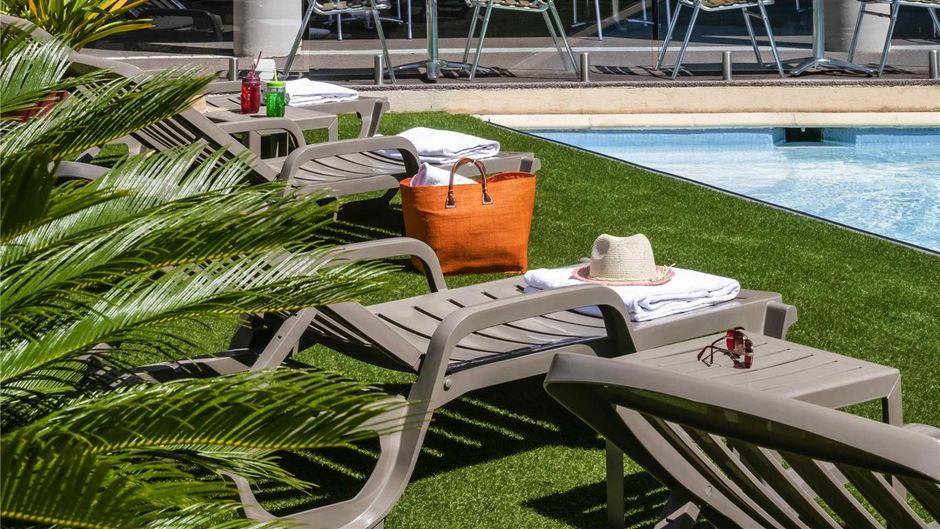 Ibis Hyeres Exterior