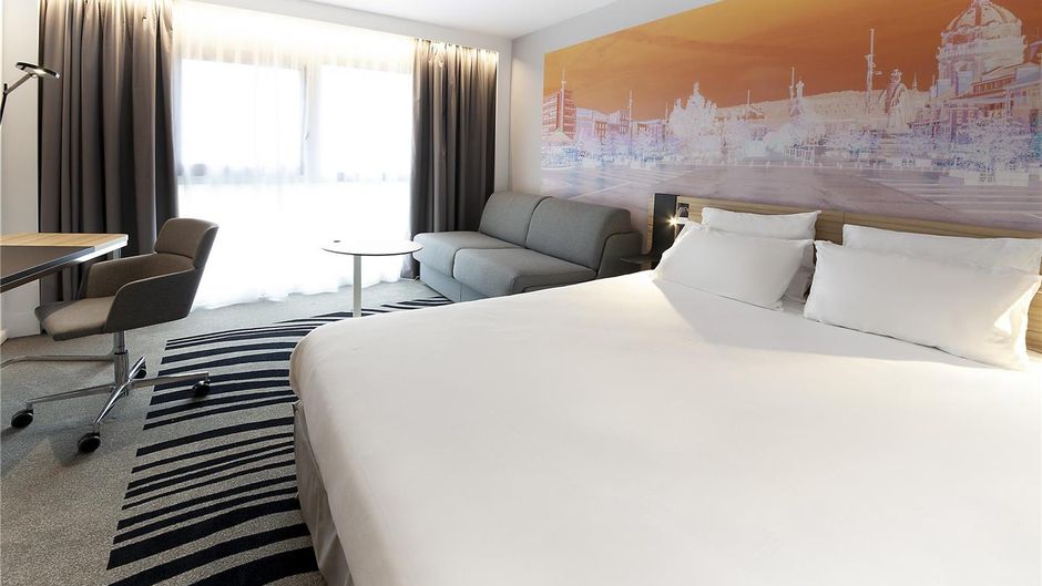 Novotel Clermont-Ferrand Room