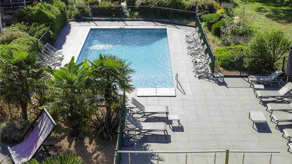 Novotel Clermont-Ferrand Pool