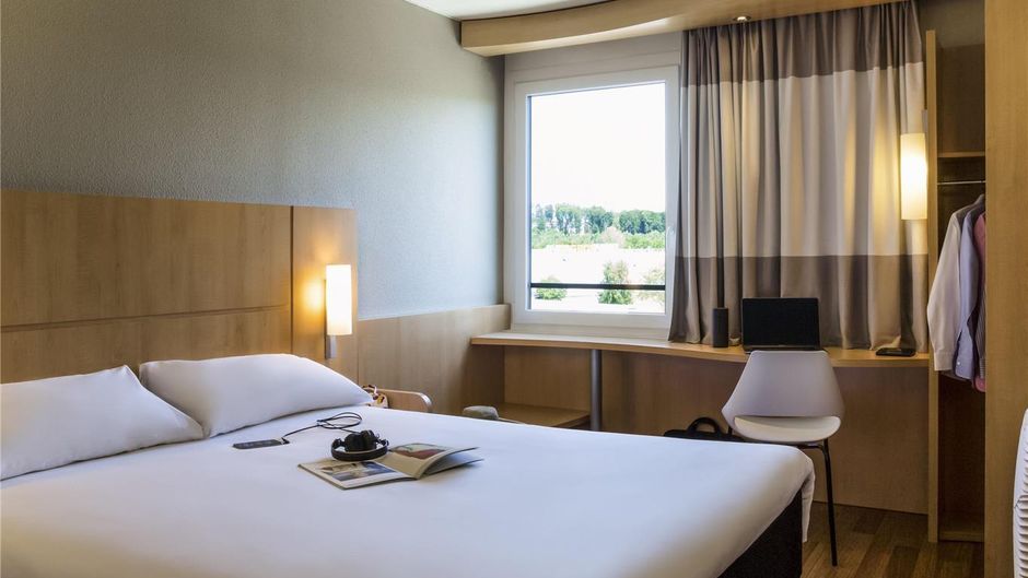 Ibis Lausanne Crissier Room
