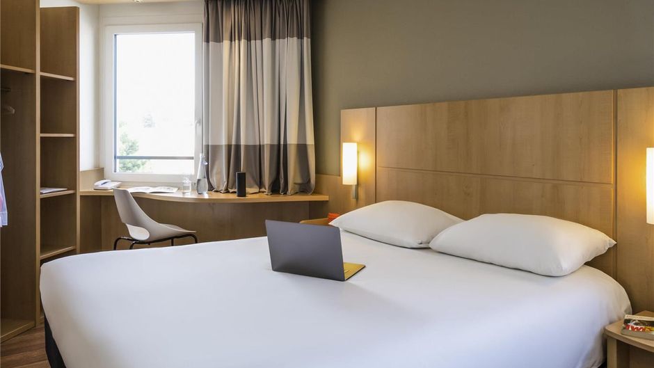 Ibis Lausanne Crissier Room
