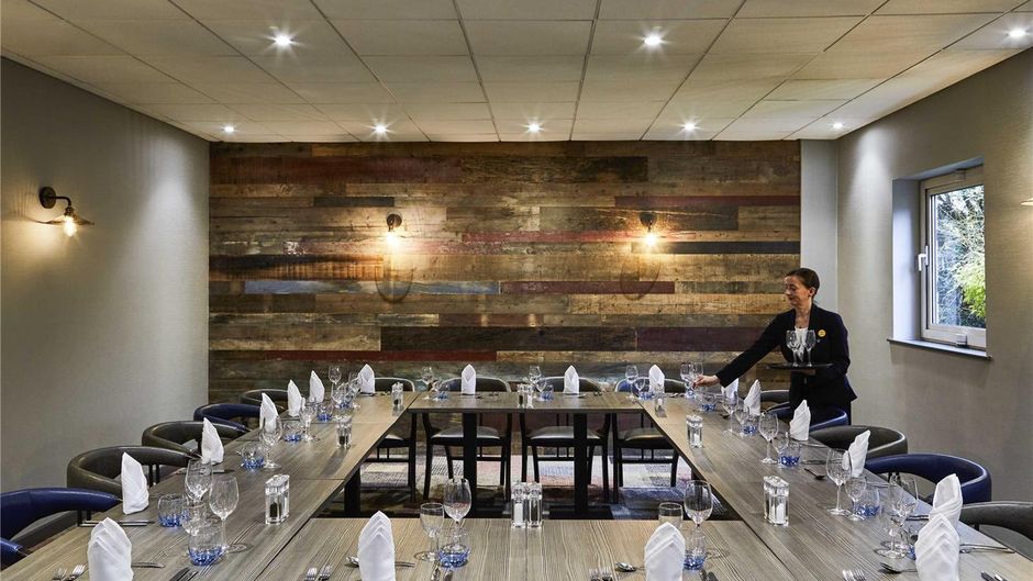 Novotel Wolverhampton City Centre Restaurant