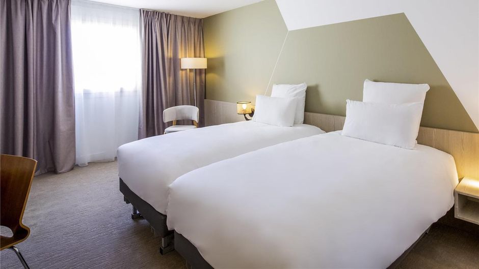 Mercure Cannes Mandelieu Room