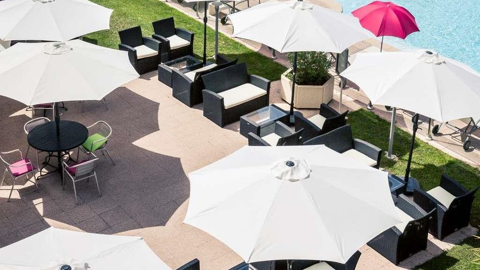 Mercure Cannes Mandelieu Pool