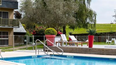 Mercure Omaha Beach Hotel