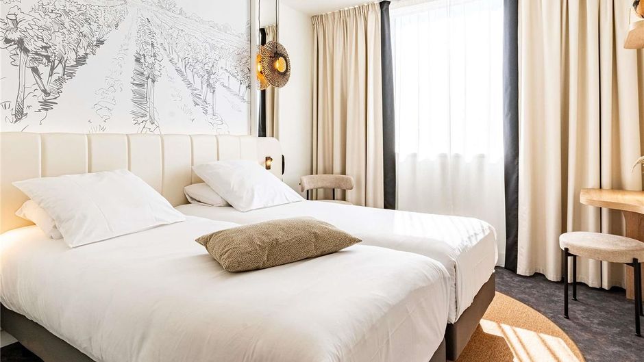 Mercure Beaune Centre Room