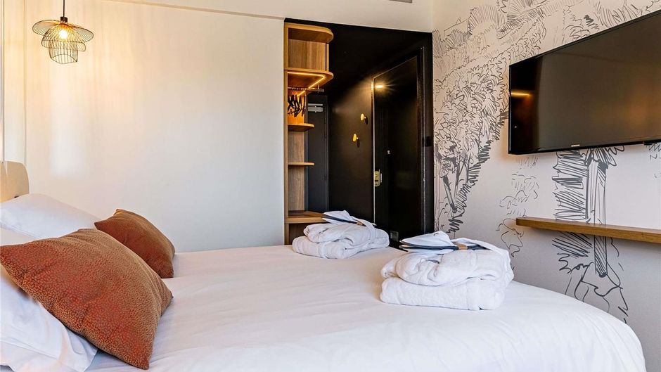 Mercure Beaune Centre Room