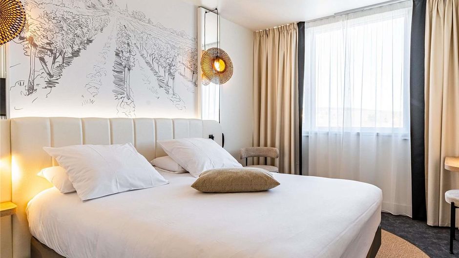 Mercure Beaune Centre Room