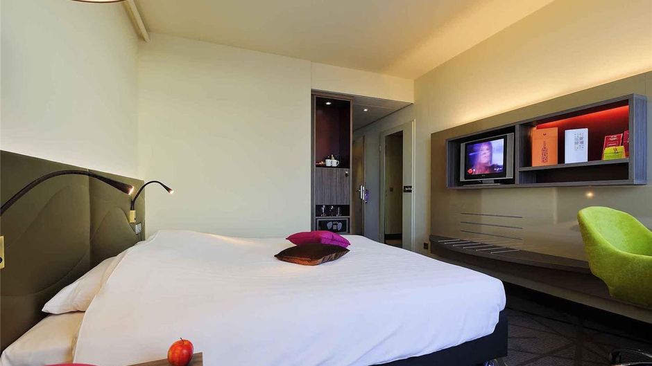 Mercure Hotel Groningen Martiniplaza Room