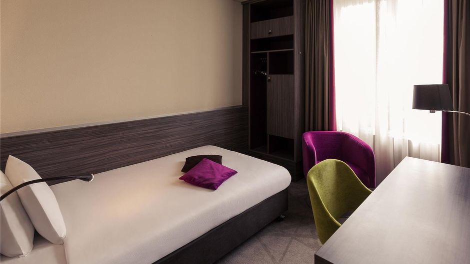 Mercure Hotel Groningen Martiniplaza Room