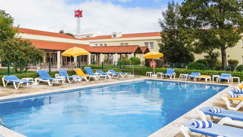 Hotel Ibis Setubal Exterior