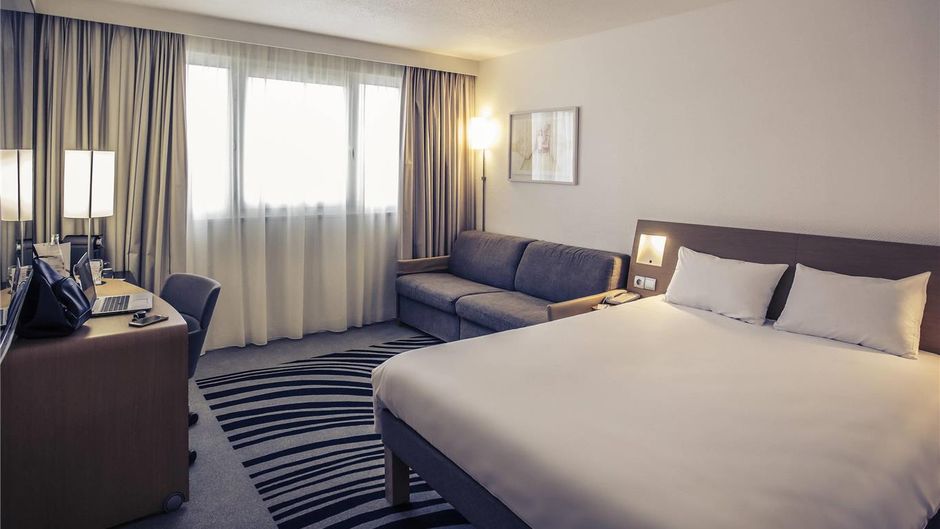 Novotel Bourges Room