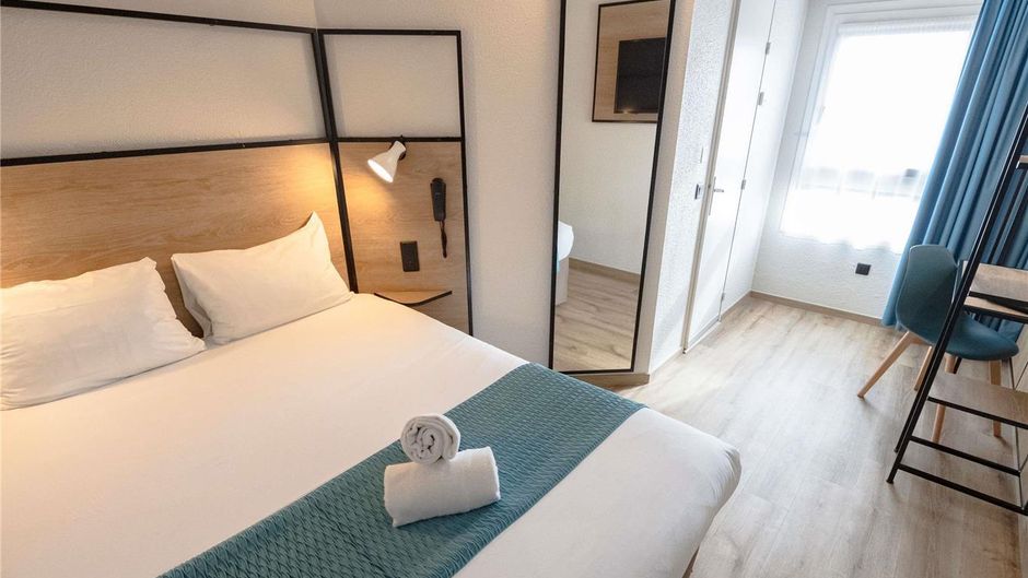 Ibis Hotel Avignon Room