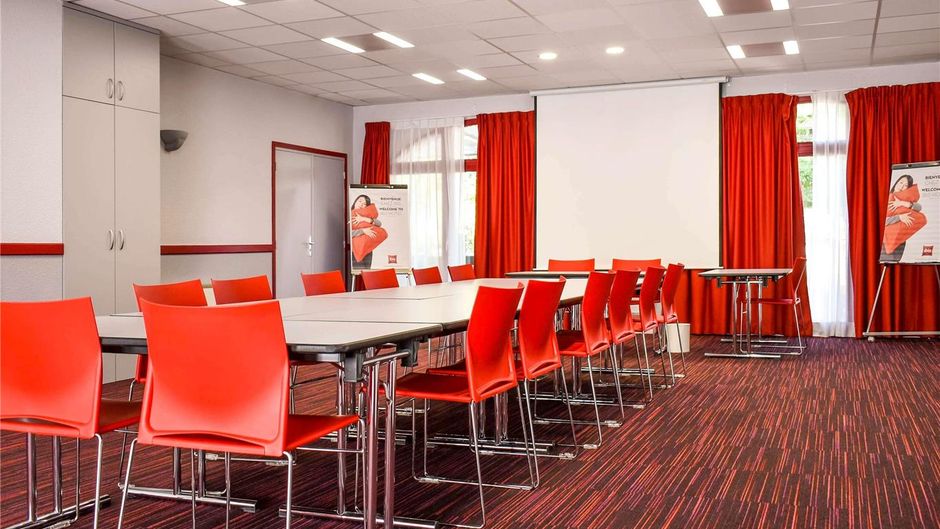 Ibis Beaune Centre Meeting