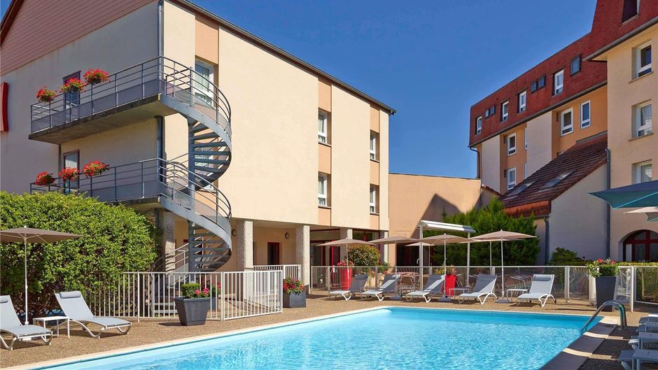Ibis Beaune Centre Exterior