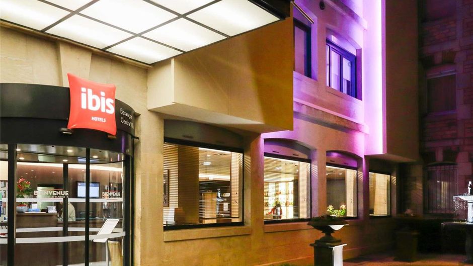 Ibis Besancon Centre Ville Exterior