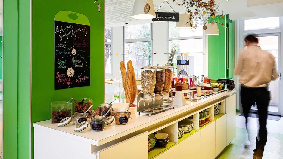 Ibis Styles Lille Centre Gare Beffroi Exterior