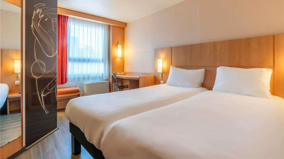 Ibis Montpellier centre Hotel Room