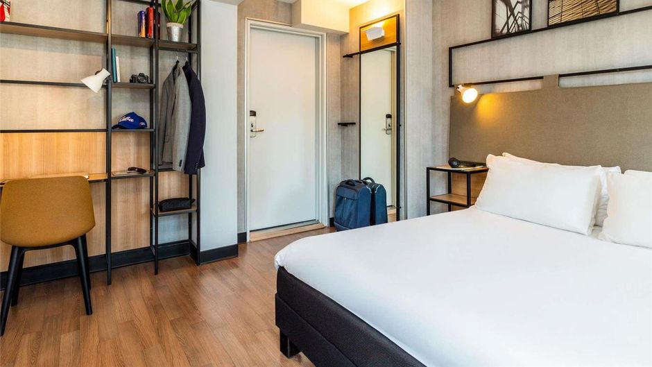 Ibis Hotel Bastille Exterior