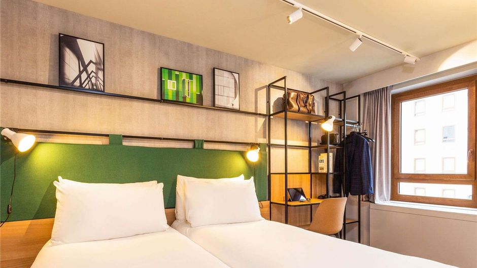 Ibis Hotel Bastille Exterior