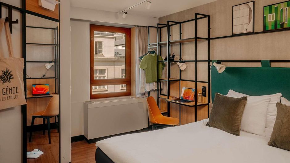 Ibis Hotel Bastille Room