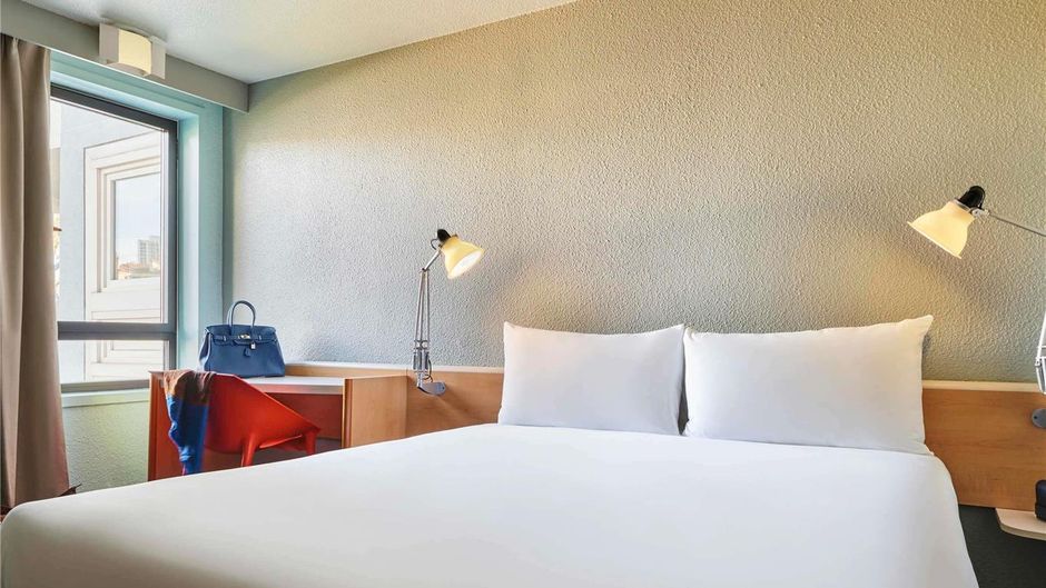Ibis Paris la Villette 19 Room