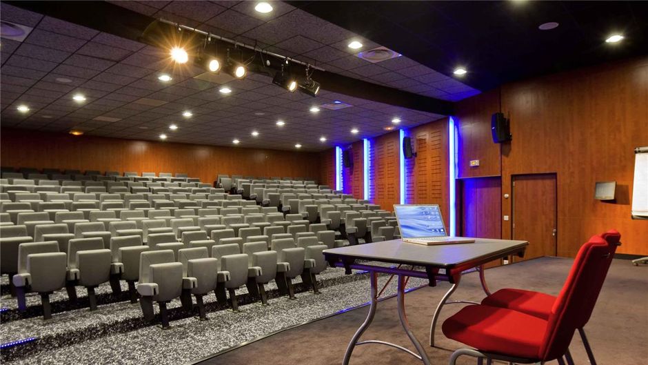 Mercure Quimper Centre Meeting