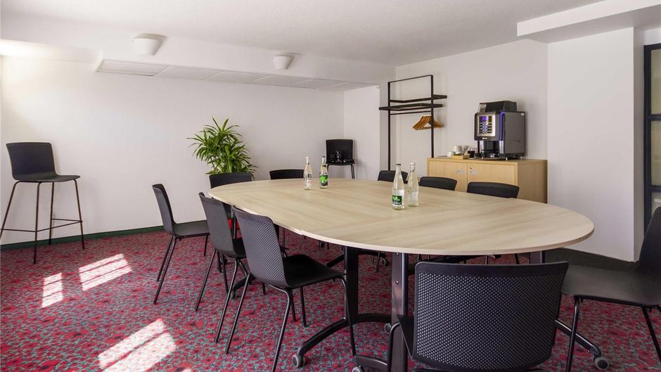 Ibis Hotel Rochefort Meeting