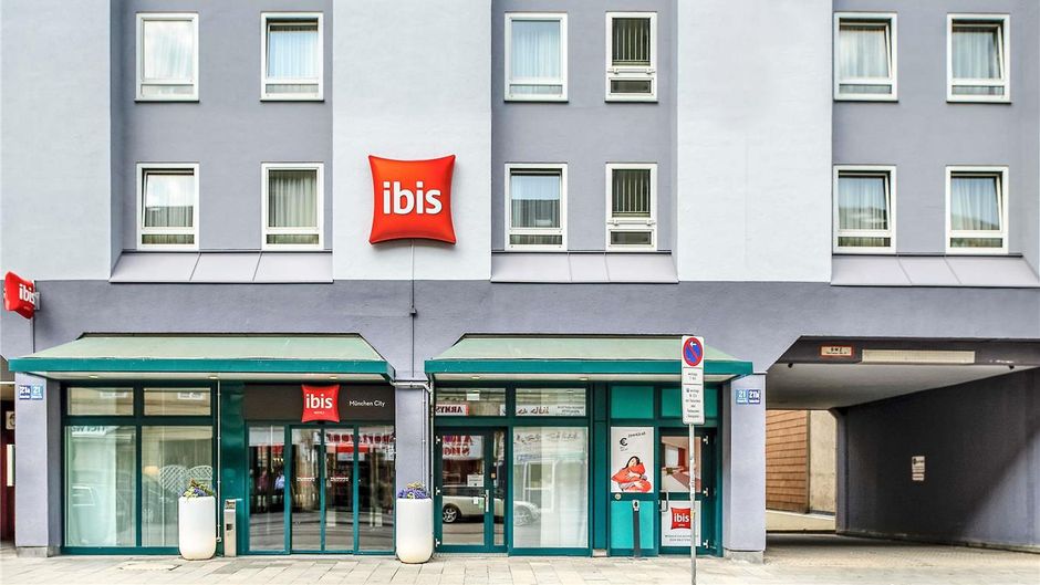 Ibis Hotel Munich City Exterior