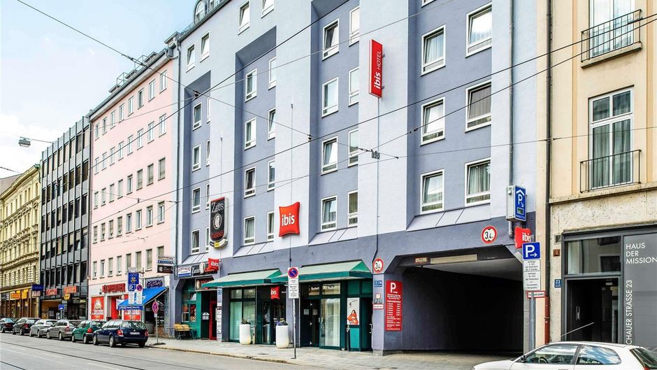 Ibis Hotel Munich City Exterior