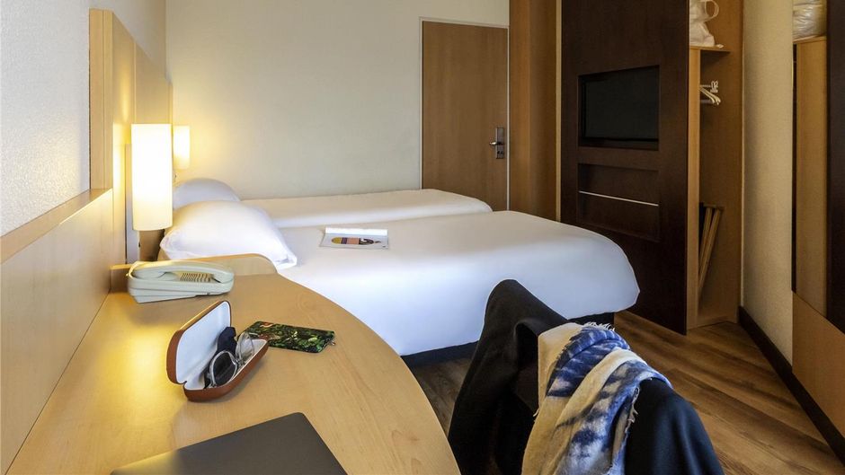 Ibis Hotel  Antwerp Centre Room
